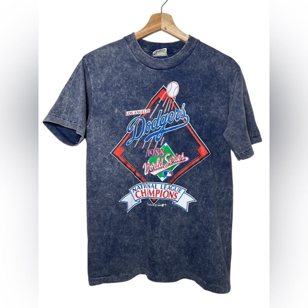 Vintage Los Angeles Dodgers MLB Licensed 1988 World Series Champions T-Shirt